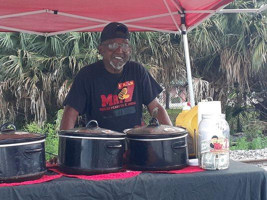 We are ready to serve our delicious gourmet boiled peanuts and create jobs!