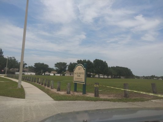 Not a great photo but The Bubba was sleeping so I didn't get out. Nice open park with playground.