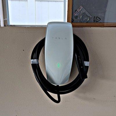 Tesla wall charger 60A