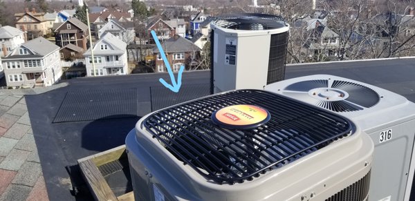 New Bryant heat pump / condenser on the roof.