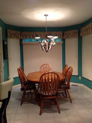 Kitchen dining nook