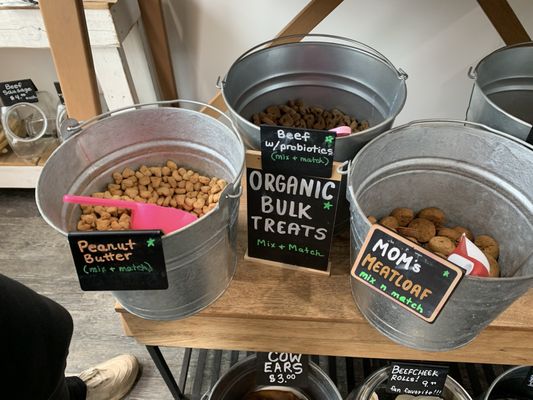 Doggy Treat Bar