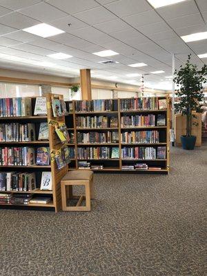 Clean organized library. Helpful staff.