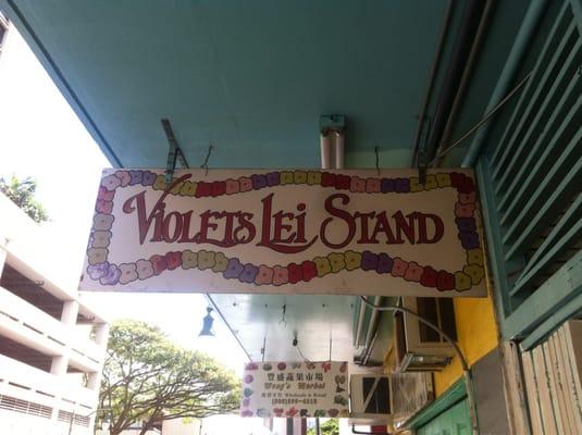 Violet Lei Stand