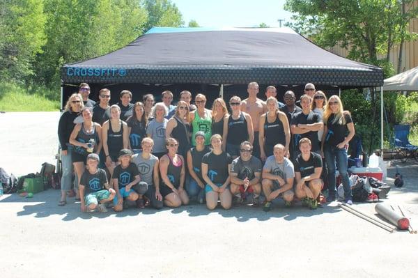 CrossFit TT participating at the Backyard Games 2015.