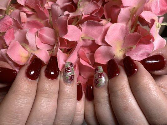 #rosesnails#flowersnails#redrosesnails#snsnails#dippingpowdernails#coffinshapenails#naturalnails#nailsdesign#nailsart#