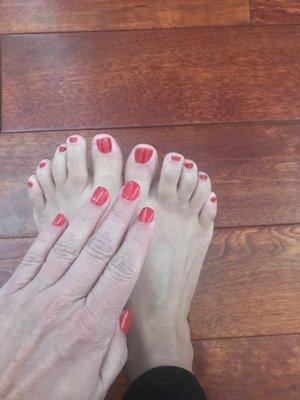 Manicure/pedicure