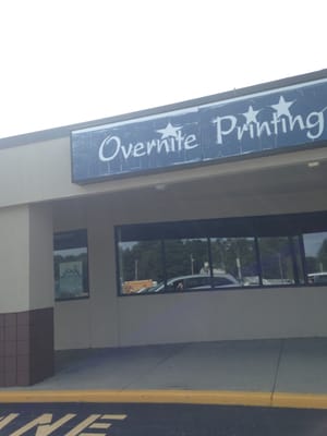 Overnite Printing of Foxborough -- 369 Central Street, Foxborough         Storefront