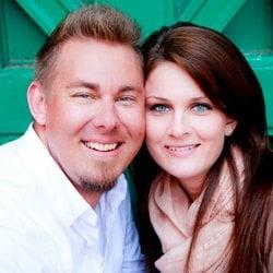 Engagement photo session at the Palace of Fine Arts