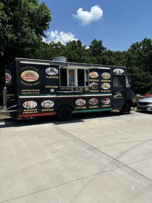 Menu plate pictures available all over the truck.