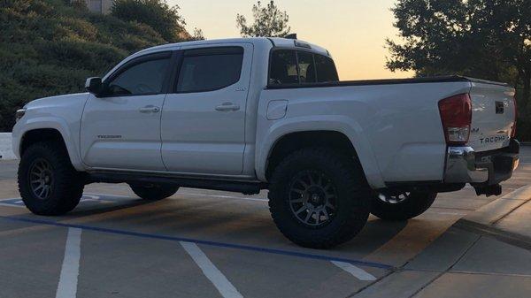 3" ICON shock lift on front and rear, 17" ICON rims, 33" BFG tires, window tinting.