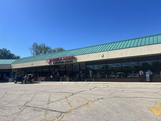 Dollar General is located next to the Salvation Army store- longtime vendor in this strip mall