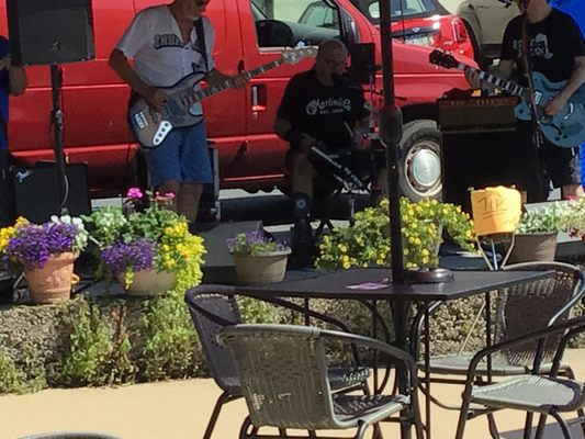 Patio @ Old Post Inn