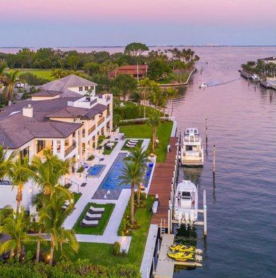 Waterfront Mansions with Private Boating Dock