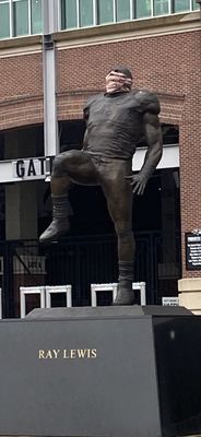 Johnny Unitas Statue