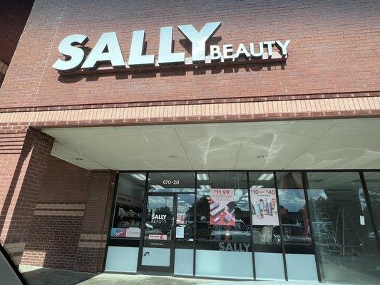 This is a new Sally Beauty Supply that opened next to my favorite Kroger!