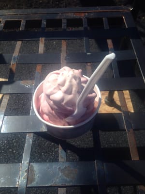 Soft serve cherry froyo