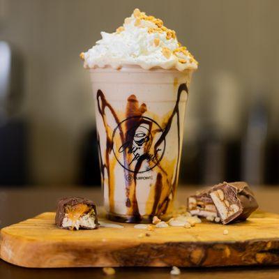 Snickers Bar Shake !!