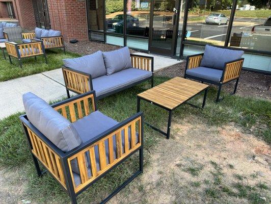 Solid wood and metal outdoor set