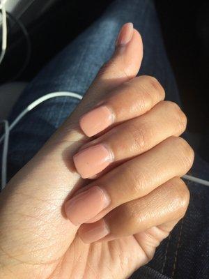 I got the nails done on 11/22 it is 11/28 and they look like this eww right the color is ugly