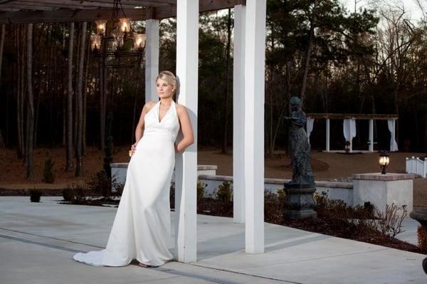 Beautiful Bridal Portraits taking poolside.