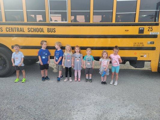 Older preschoolers are ready for some apple picking