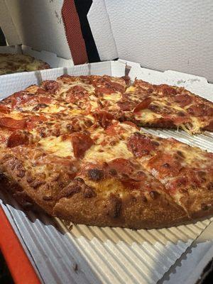 Large pepperoni pizza