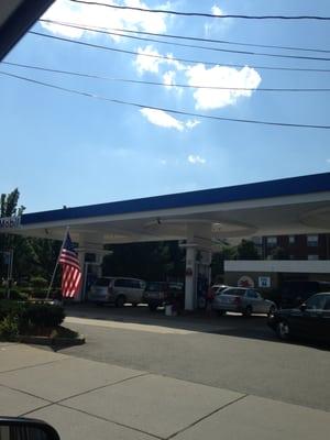 Mobil Newton Highlands -- 79 Needham Street, Newton Highlands            Station