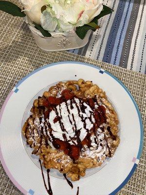 Susi’s Funnel Cakes & Churros