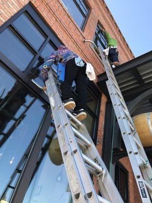 Invisible Window Washers