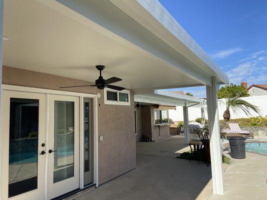 Patio Cover Outside back room. Includes a fan and 2 lights