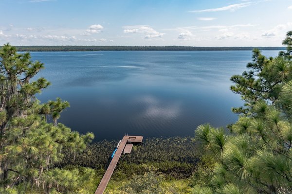 Private 5 acre lakefront estate- 19413 Dorr Rd., Altoona, FL