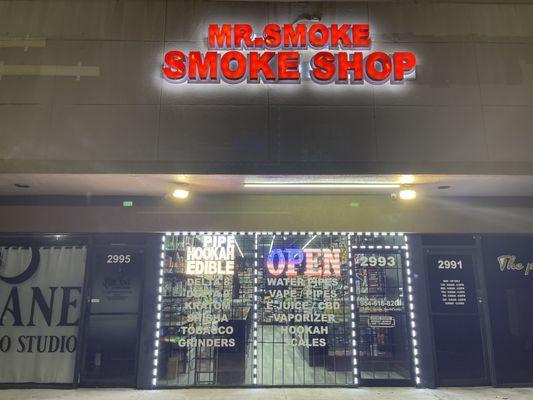 Mr smoke shop