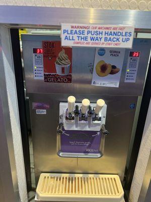 Self serve frozen yogurt dispenser