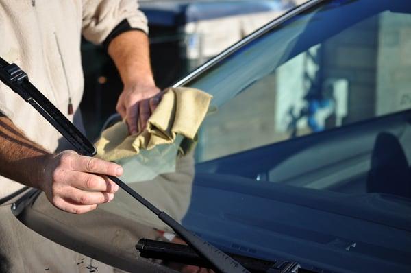 Call Method Auto Glass to schedule your auto glass repair or replacement today (480) 226-9816!