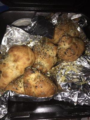 Garlic knots were delicious