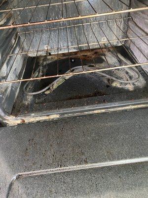 A nasty oven!!!!!