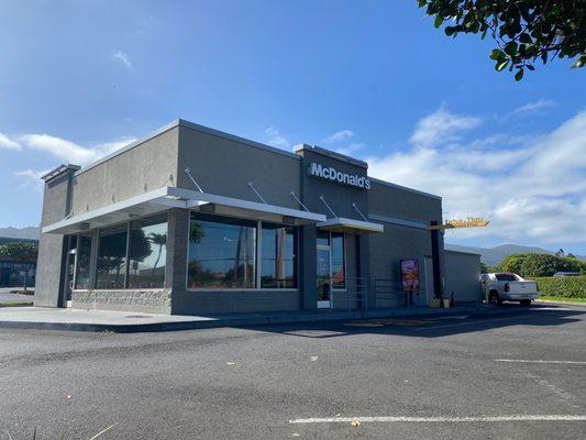 McDonalds with poor signage and drive through only