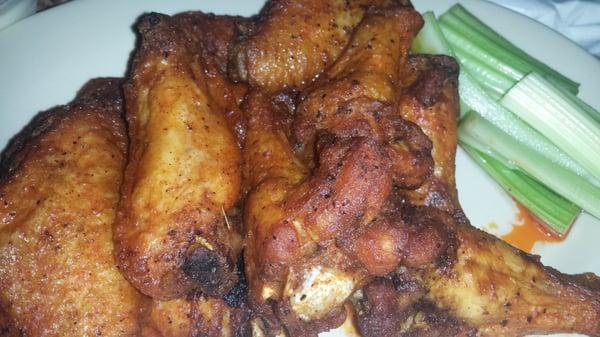 Buffalo wings, medium hot sauce.