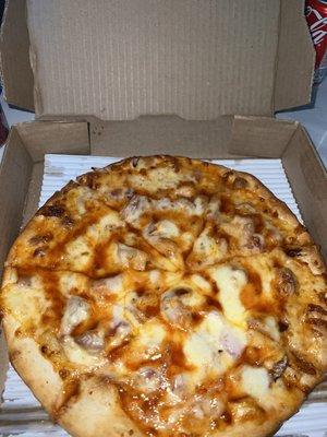 Honey Sriracha chicken pizza!