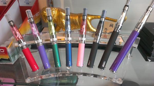 Different atomizers, batteries, tanks