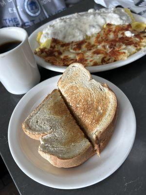 Southern Omelette with Hash Browns and toast