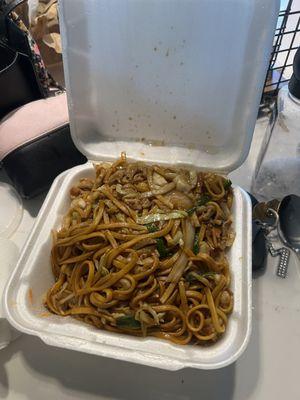 Chicken Lo Mein