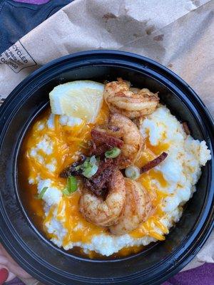 shrimp and grits with cheese