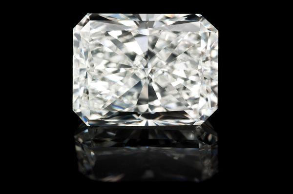 6.03 carat VS1-I  Radiant Diamond