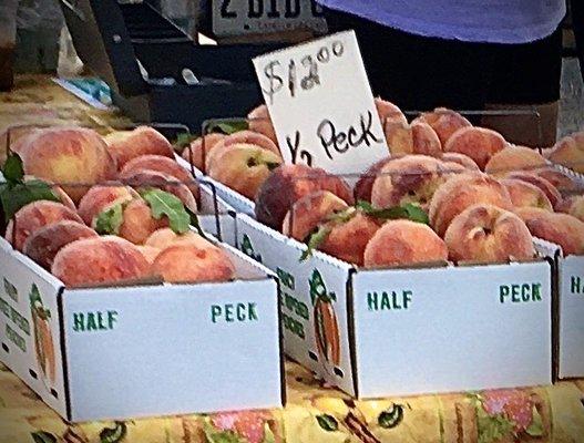 Peaches for sale from one of the few farmers selling produce.