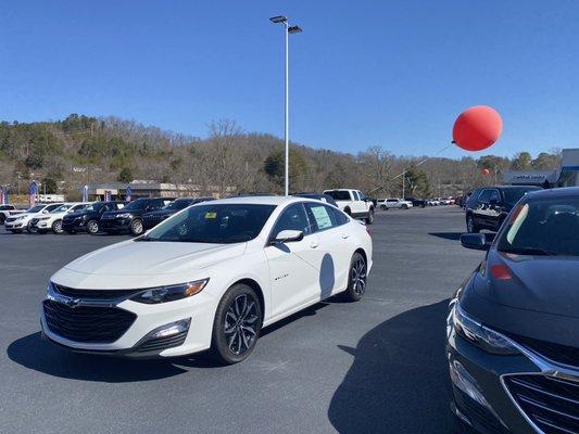 Sporty looking Malibu! Brand new!