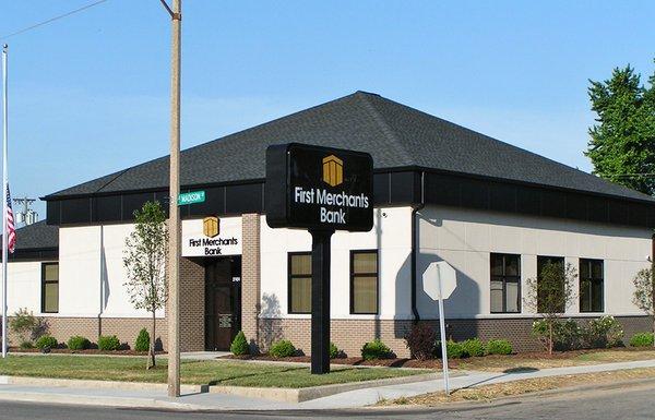 First Merchants Bank on South Madison Street in Muncie IN