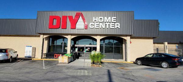 DIY Home Center Tujunga