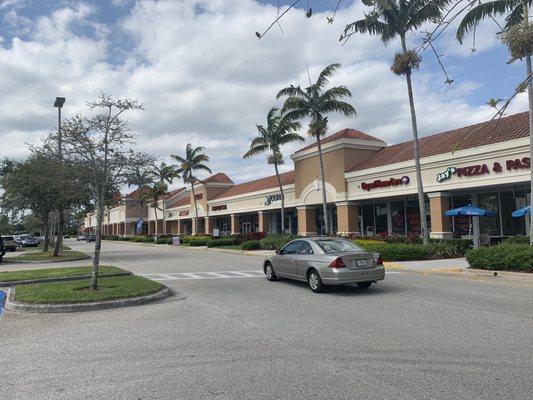 Shoppes at Andros Isle